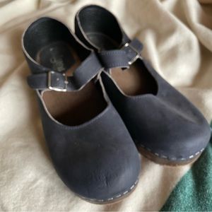 Sandgrens Mary Jane Clogs